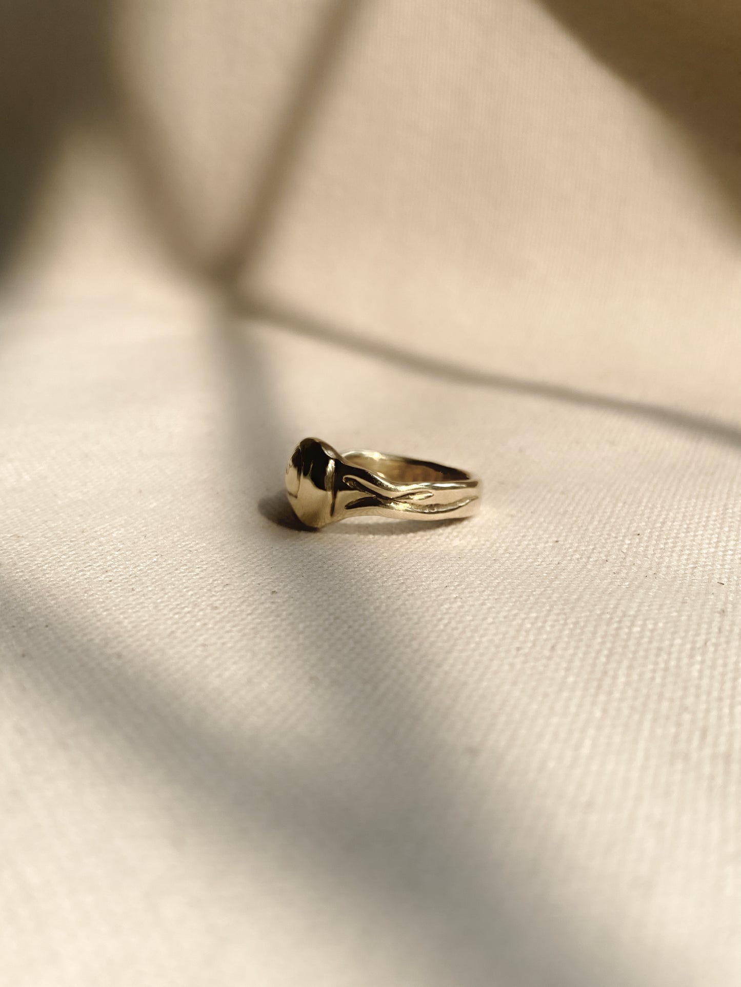 8 Ball Ring