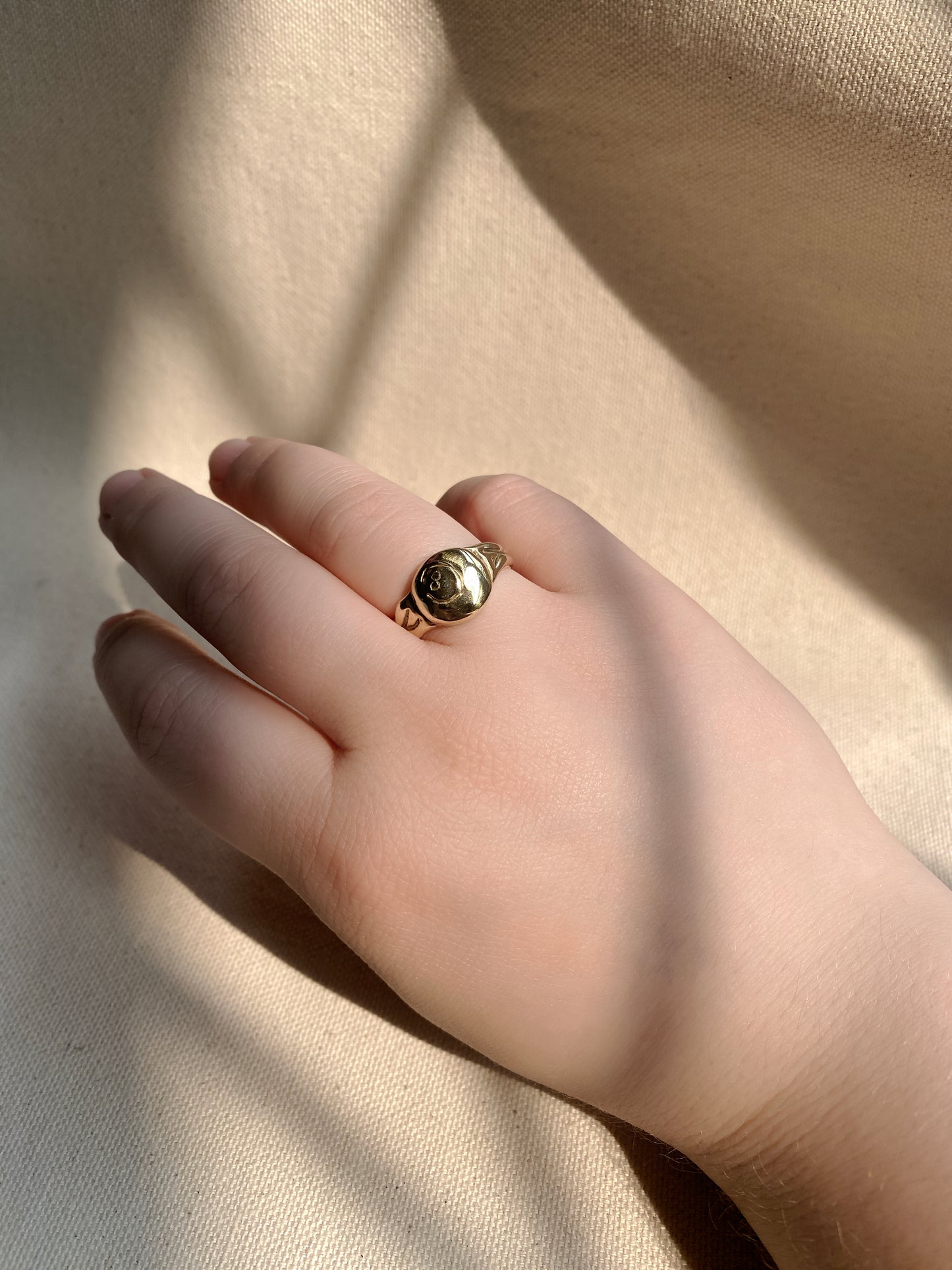 8 Ball Ring