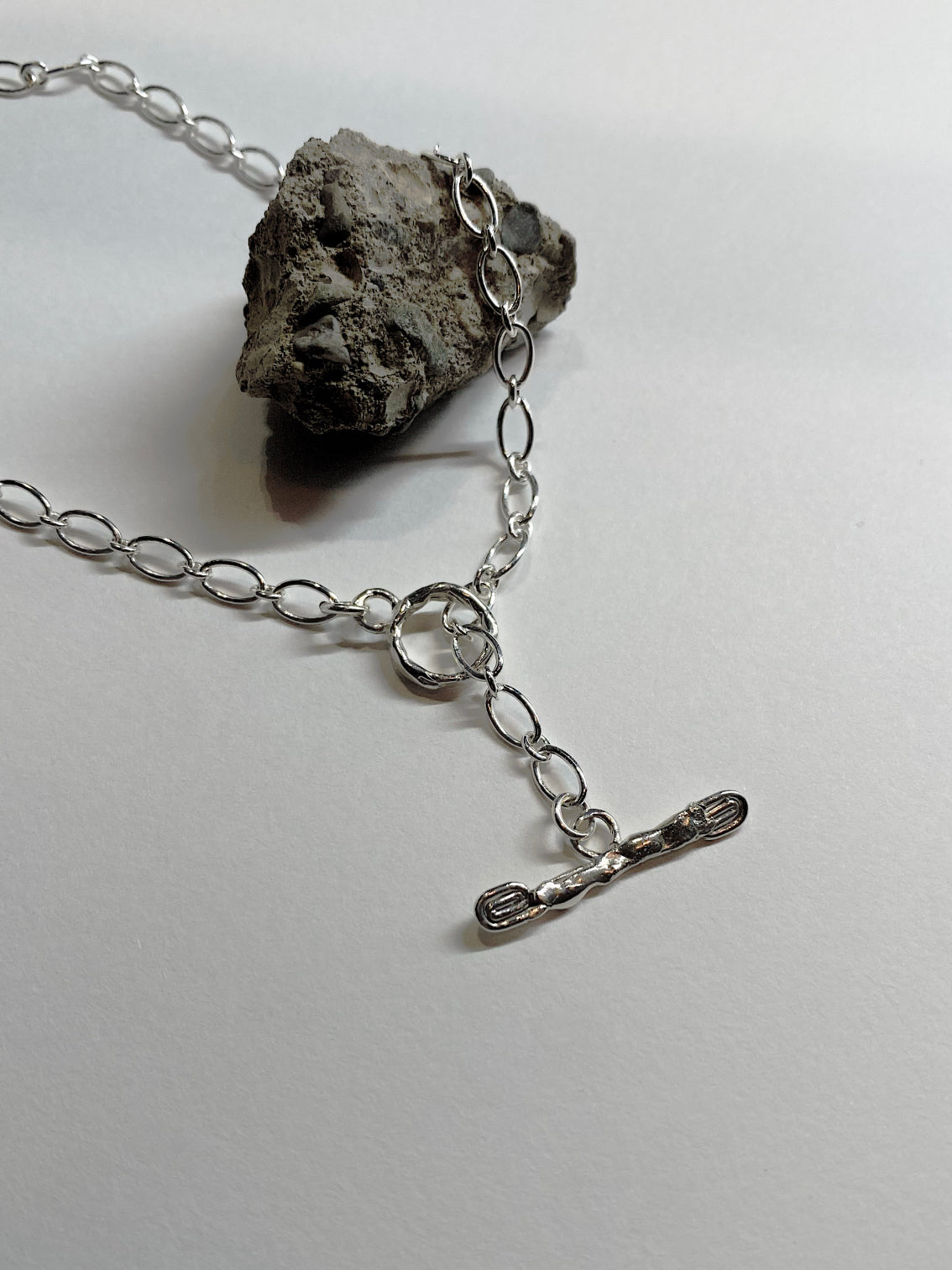 Molten Spiral Toggle Chain