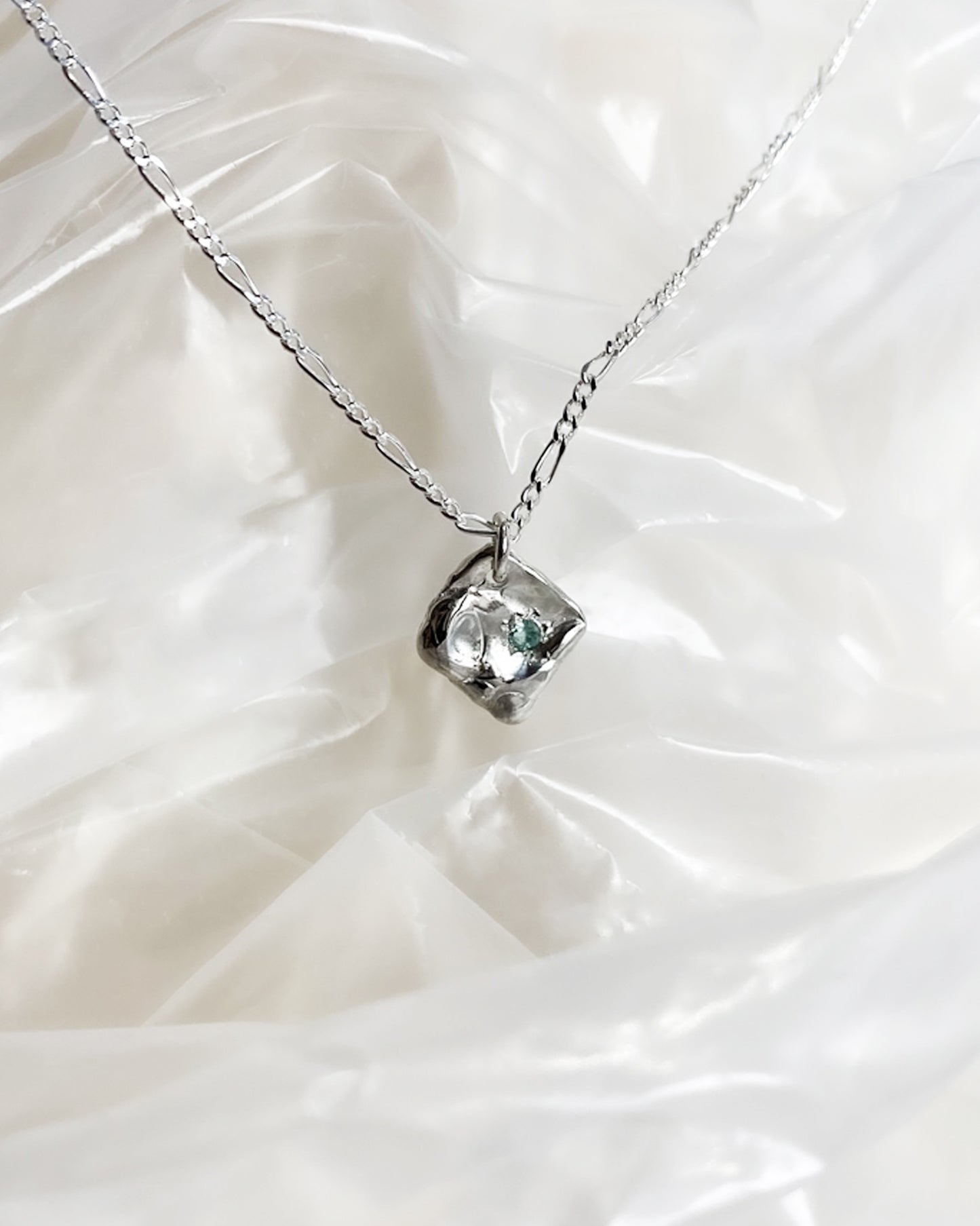 Puddle Pendant 02 with Emerald